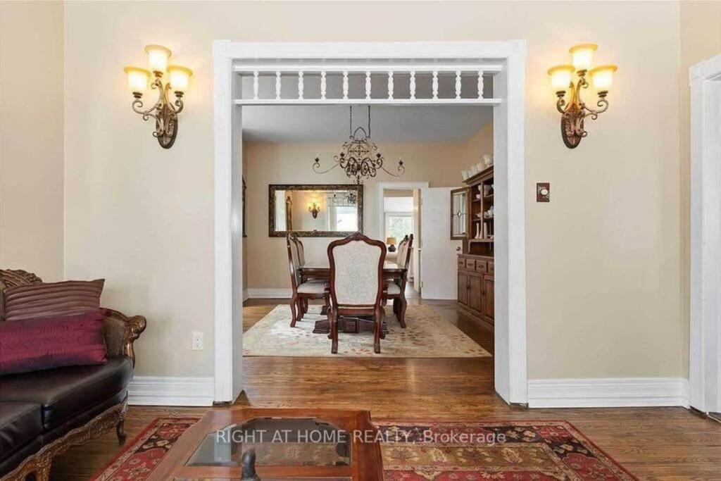 Perfection Near The River - 4 Bedroom Villa Complimentary Breakfast Delivered Daily To The Rental Niagara Falls Exterior foto