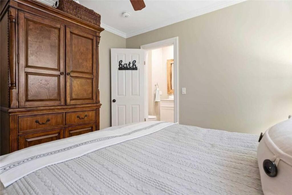 Perfection Near The River - 4 Bedroom Villa Complimentary Breakfast Delivered Daily To The Rental Niagara Falls Exterior foto