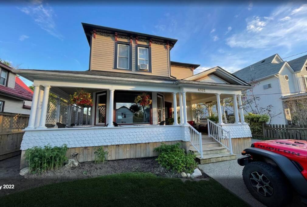 Perfection Near The River - 4 Bedroom Villa Complimentary Breakfast Delivered Daily To The Rental Niagara Falls Exterior foto